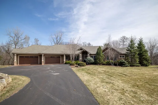 $1,389,000 | W11012 460th Avenue, Prescott, WI 54021