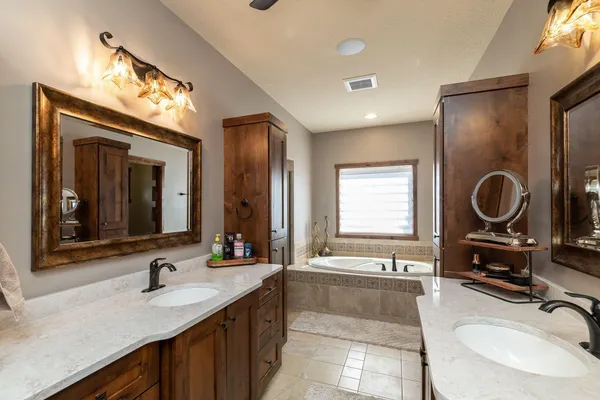 $1,389,000 | W11012 460th Avenue, Prescott, WI 54021