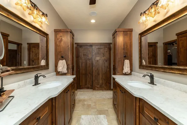 $1,389,000 | W11012 460th Avenue, Prescott, WI 54021