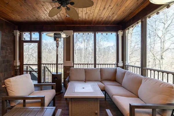 $1,389,000 | W11012 460th Avenue, Prescott, WI 54021