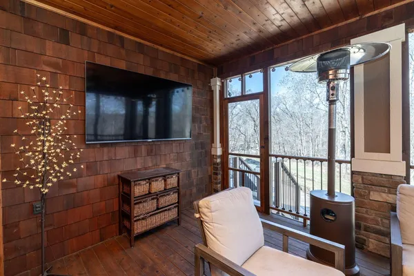 $1,389,000 | W11012 460th Avenue, Prescott, WI 54021