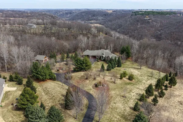 $1,389,000 | W11012 460th Avenue, Prescott, WI 54021