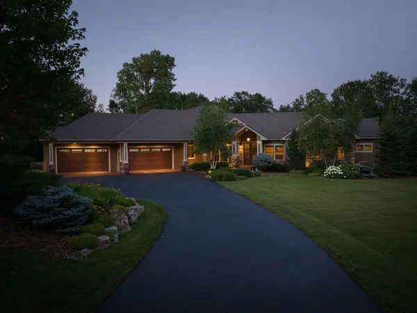 $1,389,000 | W11012 460th Avenue, Prescott, WI 54021