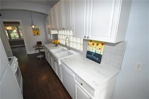 3901 Ruckle Street Indianapolis, IN 46205 - Photo 4 of 21 Gallery Image 4