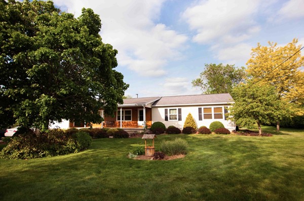 17 Strong Road Southampton, MA 01073 - Photo 1 of 22