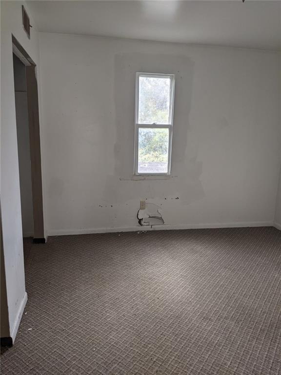 530 Virginia Avenue Rochester, PA 15074 - Photo 13 of 22 an empty room with a window