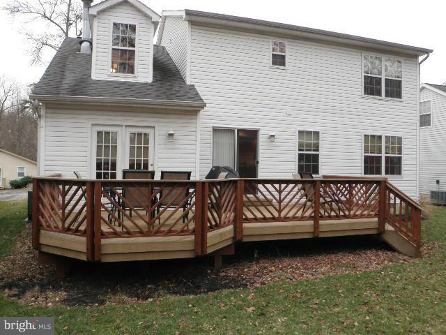 515 Tulip Road Riva, MD 21140 - Photo 28 of 30 a view of a house with wooden floor roof
