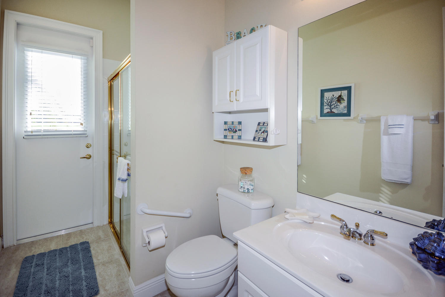 982 Southwest Blue Stem Way Stuart, FL 34997 - Photo 18 of 37 2nd Bathroom