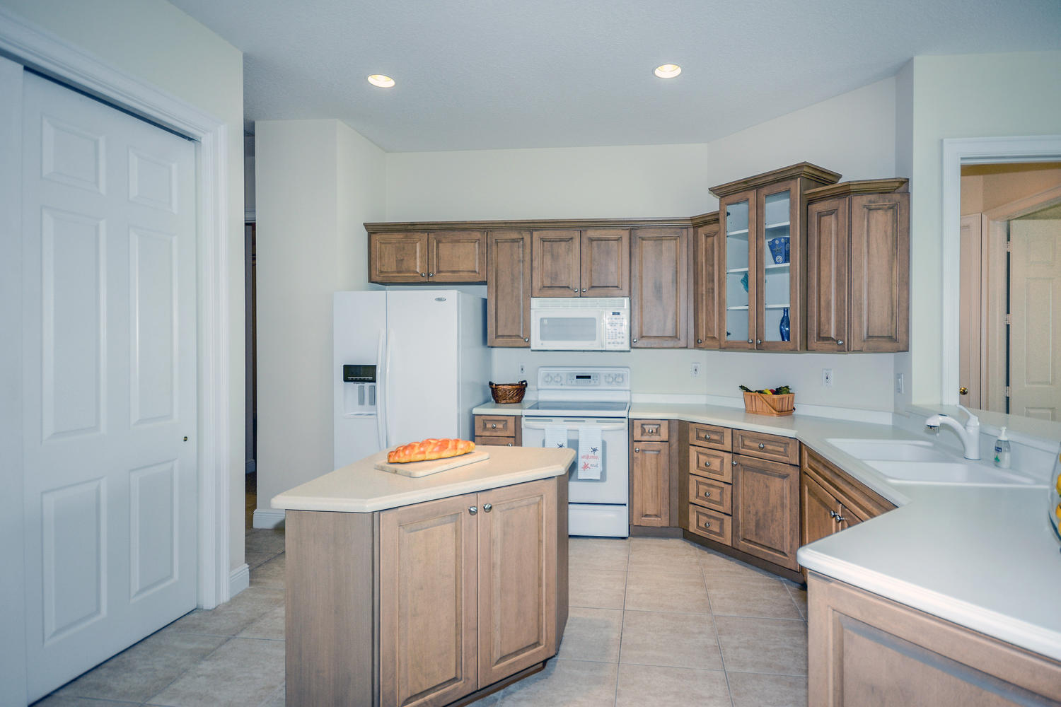 982 Southwest Blue Stem Way Stuart, FL 34997 - Photo 8 of 37 Kitchen