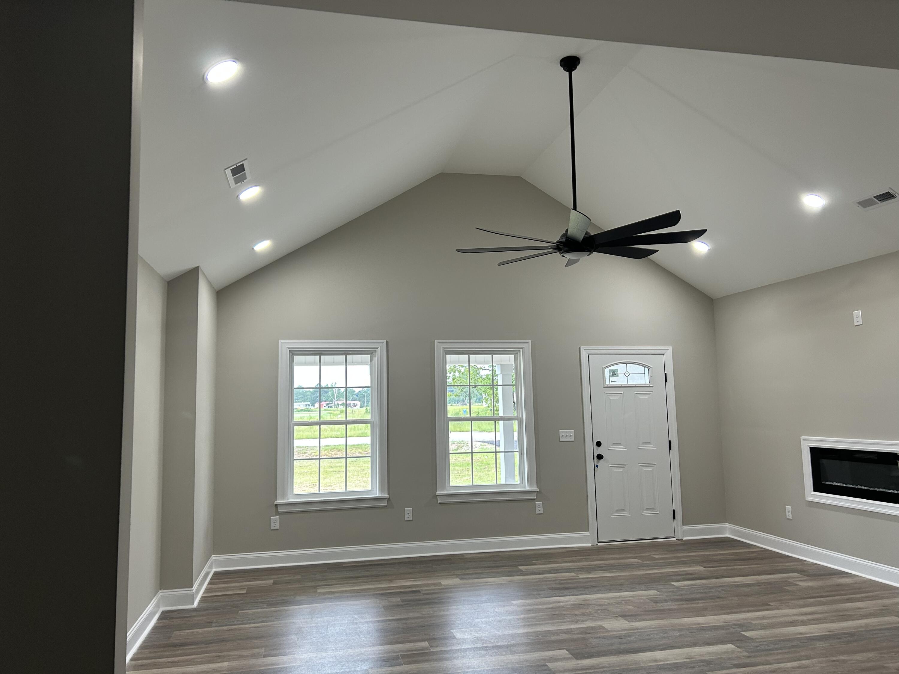 4955 Rogdwin Road Sumter, SC 29153 - Photo 6 of 29 IMG_8106