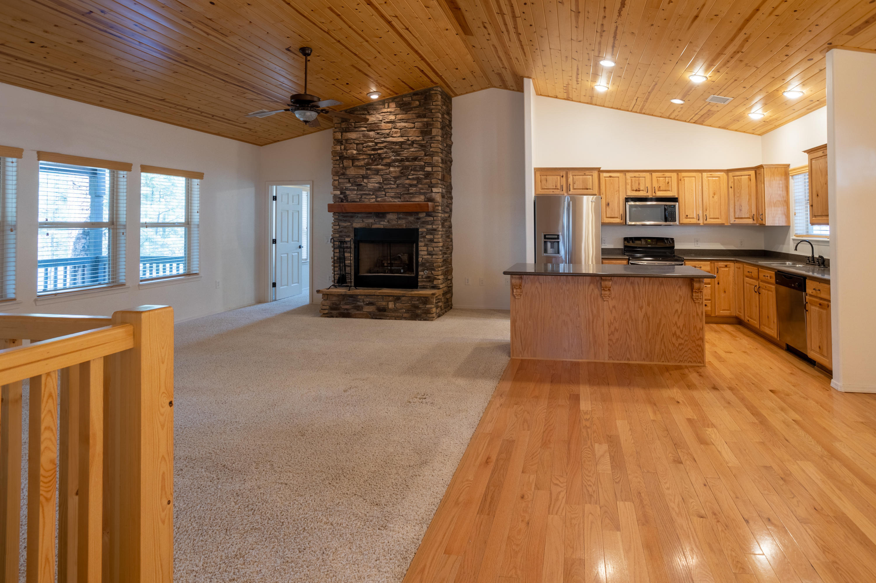 960 Cedar Ridge Run Show Low, AZ 85901 - Photo 3 of 46 Gallery Image 3