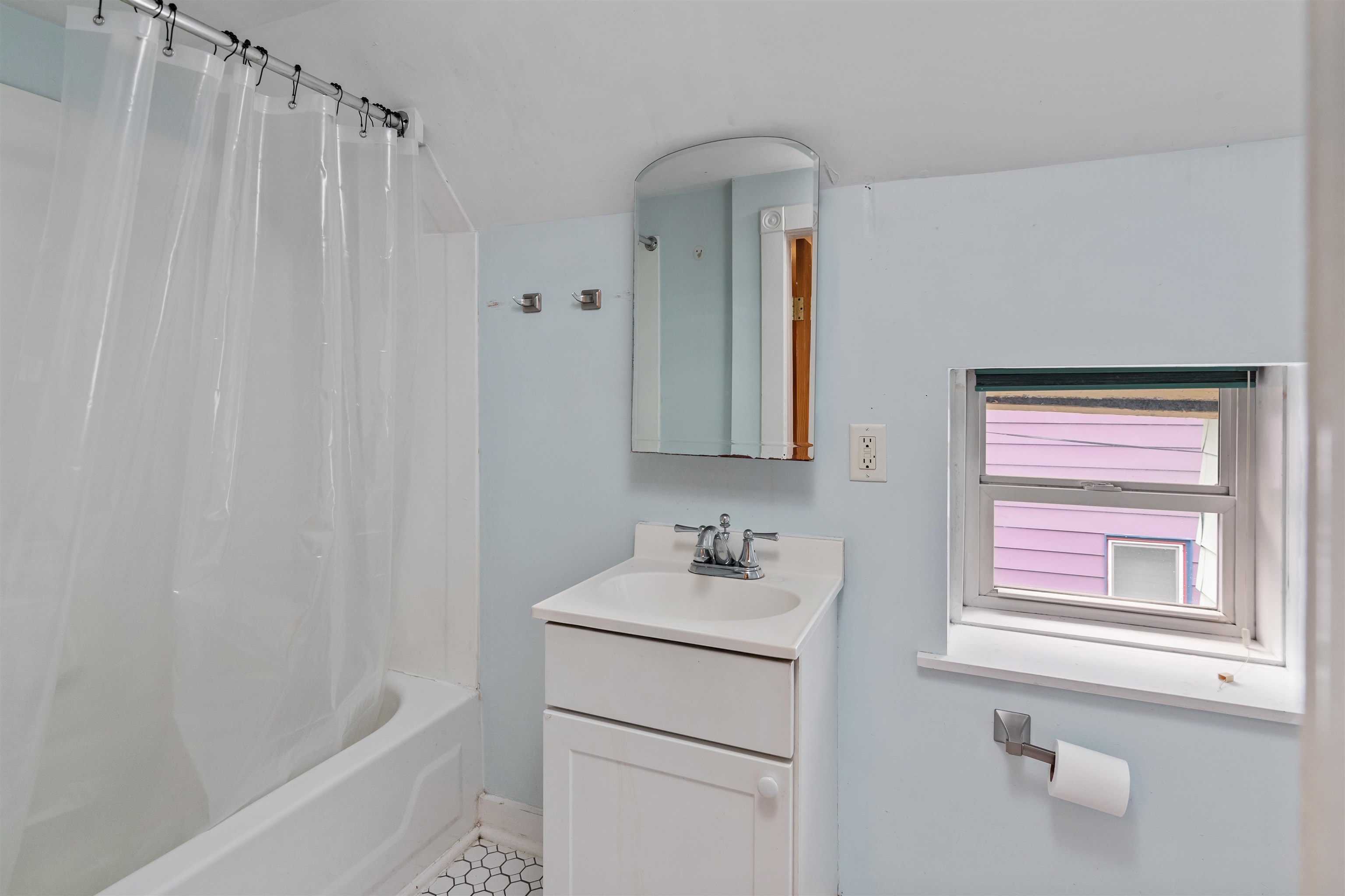 35 Convent Square, Unit 2 Burlington, VT 05401 - Photo 19 of 27