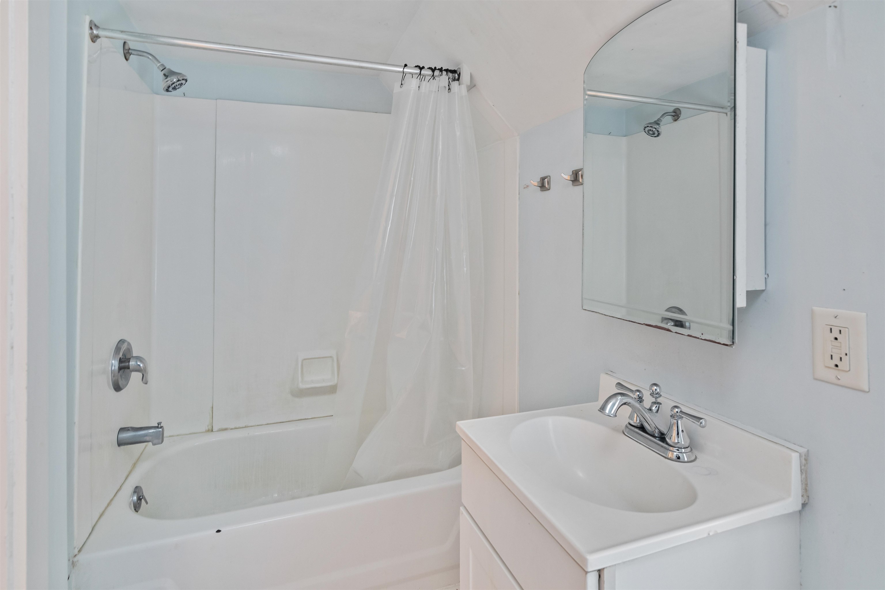 35 Convent Square, Unit 2 Burlington, VT 05401 - Photo 20 of 27