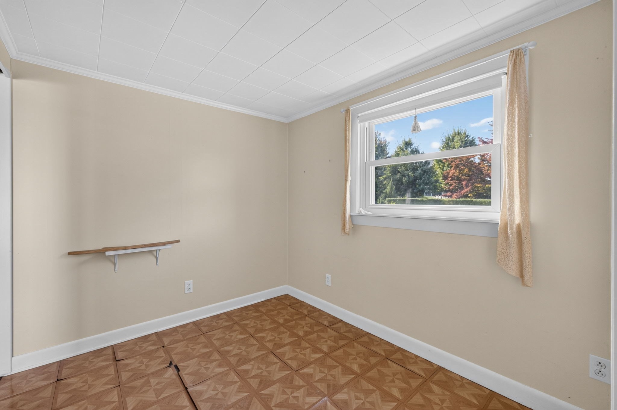 63 Hemlock Street Fall River, MA 02720 - Photo 27 of 38 Gallery Image 27