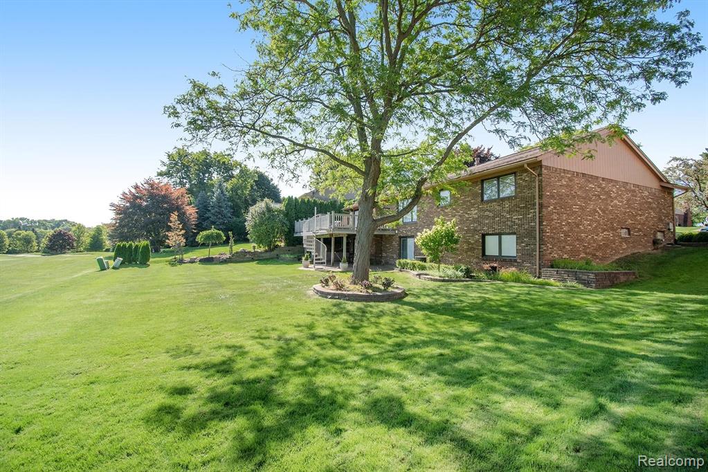 2106 St Andrews Drive Rochester Hills, MI 48309 - Photo 3 of 36