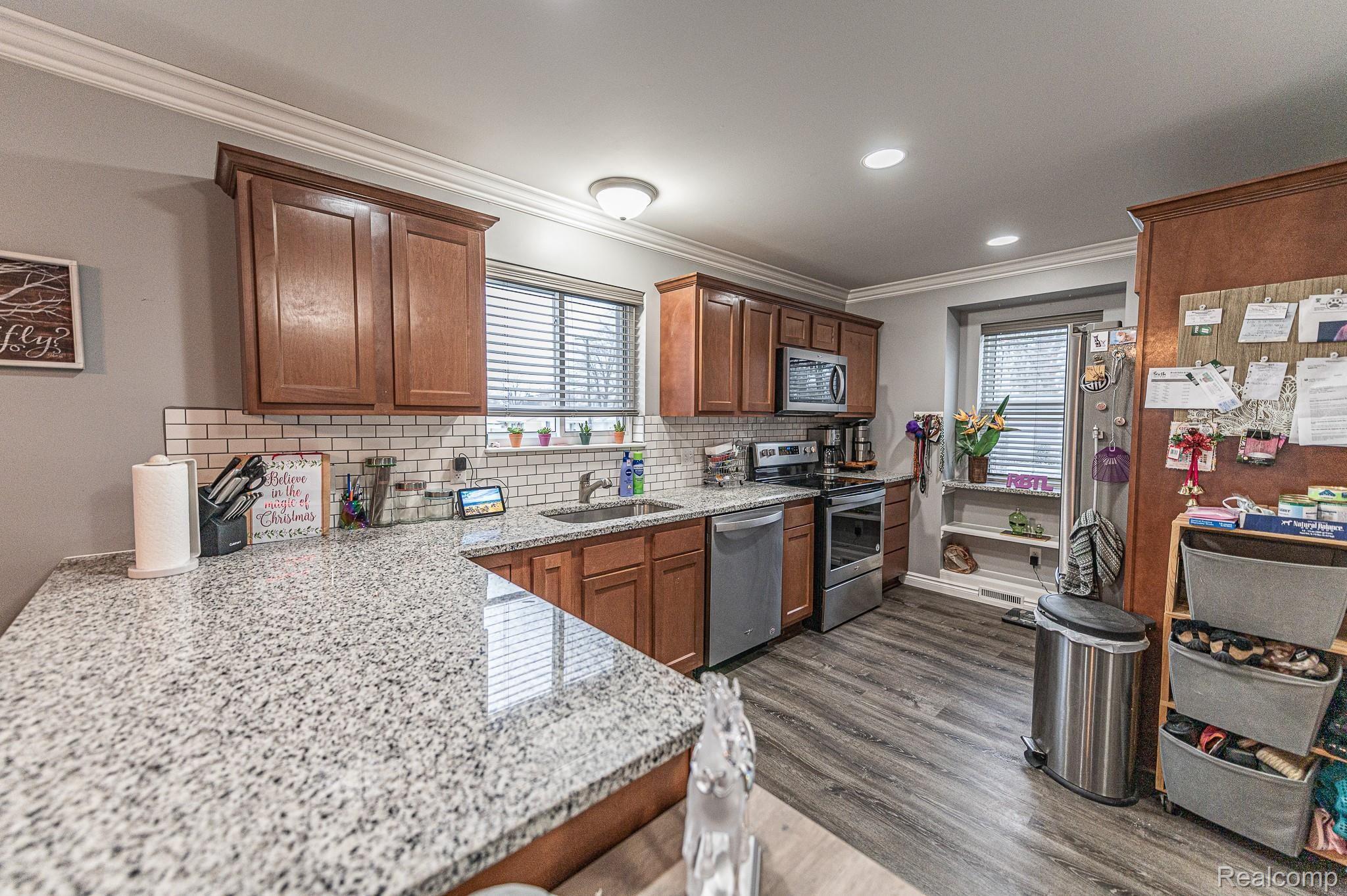 169 Dickenson Street Romeo, MI 48065 - Photo 32 of 47 HardyMediaCompany-253.jpg