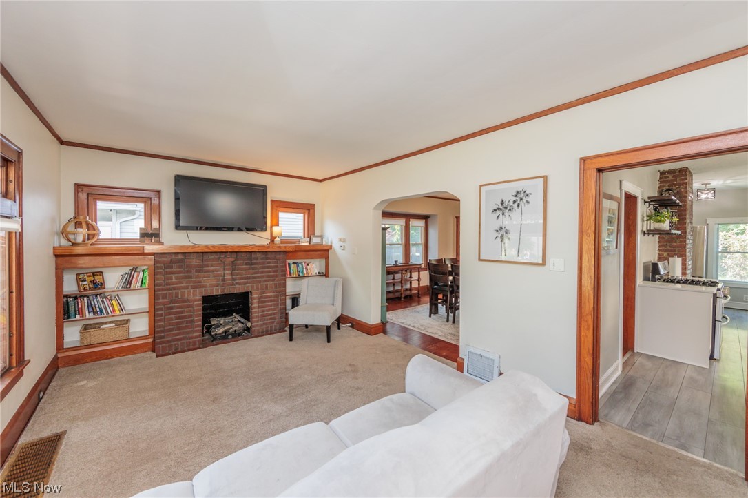 10209 Baltic Road Cleveland, OH 44102 - Photo 10 of 35 Gallery Image 10