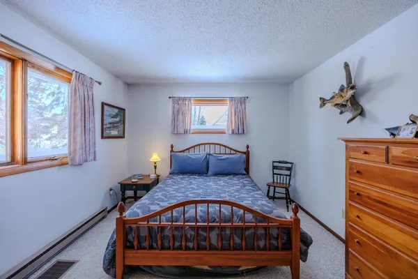 $209,900 | 1804 Delton Avenue Northwest, Bemidji, MN 56601