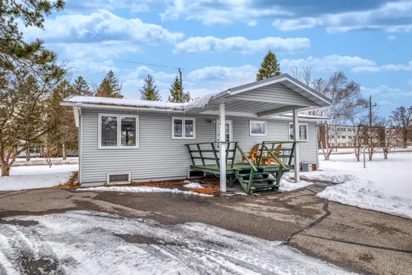 $209,900 | 1804 Delton Avenue Northwest, Bemidji, MN 56601