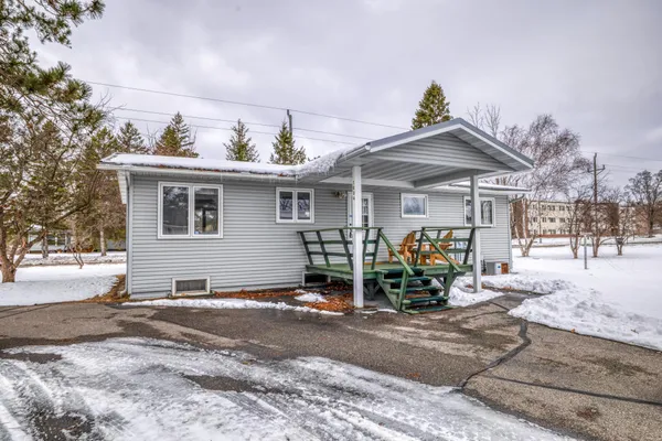 $209,900 | 1804 Delton Avenue Northwest, Bemidji, MN 56601