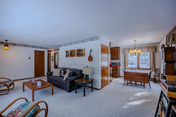 $209,900 | 1804 Delton Avenue Northwest, Bemidji, MN 56601