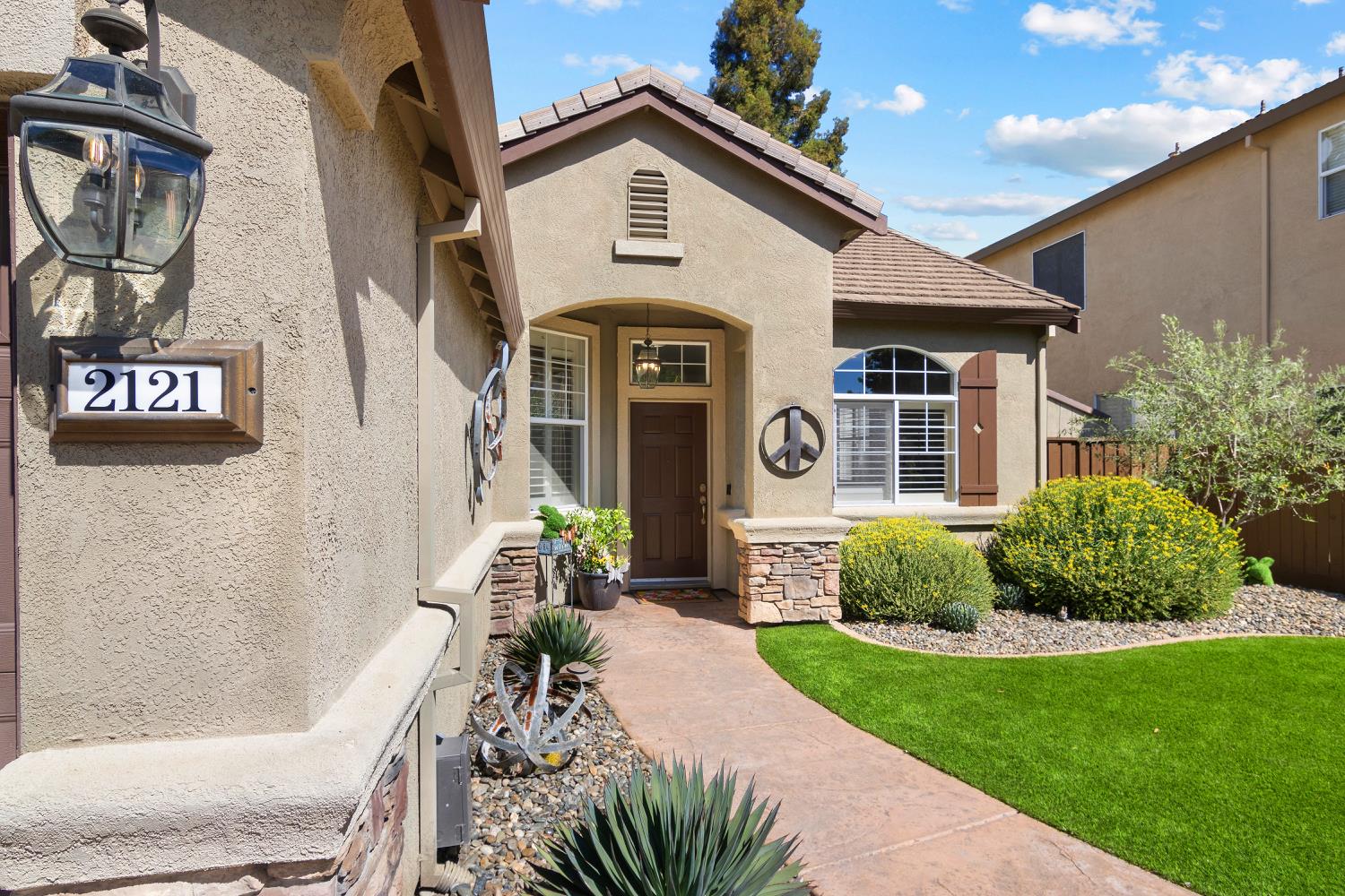 2121 Steinbeck Drive Modesto, CA 95356 - Photo 6 of 53