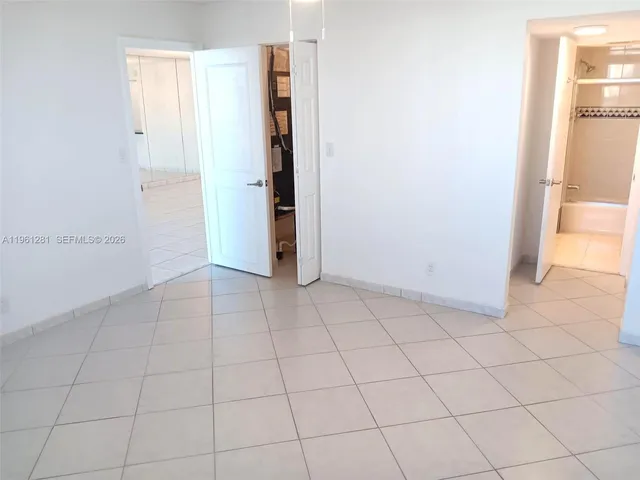 $2,400 | 3703 Northeast 166th Street, Unit 1007, North Miami Beach, FL 33160