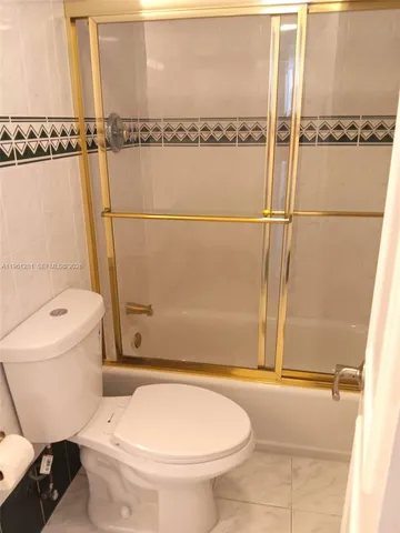 $2,400 | 3703 Northeast 166th Street, Unit 1007, North Miami Beach, FL 33160