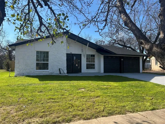 $320,000 | 709 Fouts Drive, Irving, TX 75061