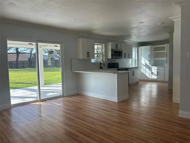 $320,000 | 709 Fouts Drive, Irving, TX 75061