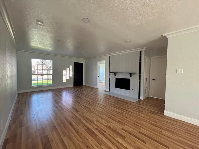 $320,000 | 709 Fouts Drive, Irving, TX 75061