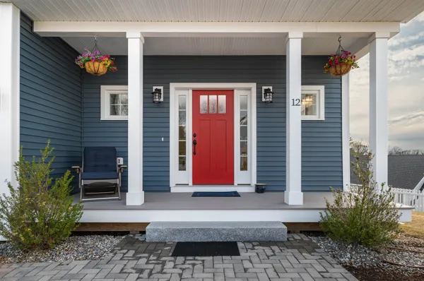 $995,000 | 12 Summit Circle, Newmarket, NH 03857