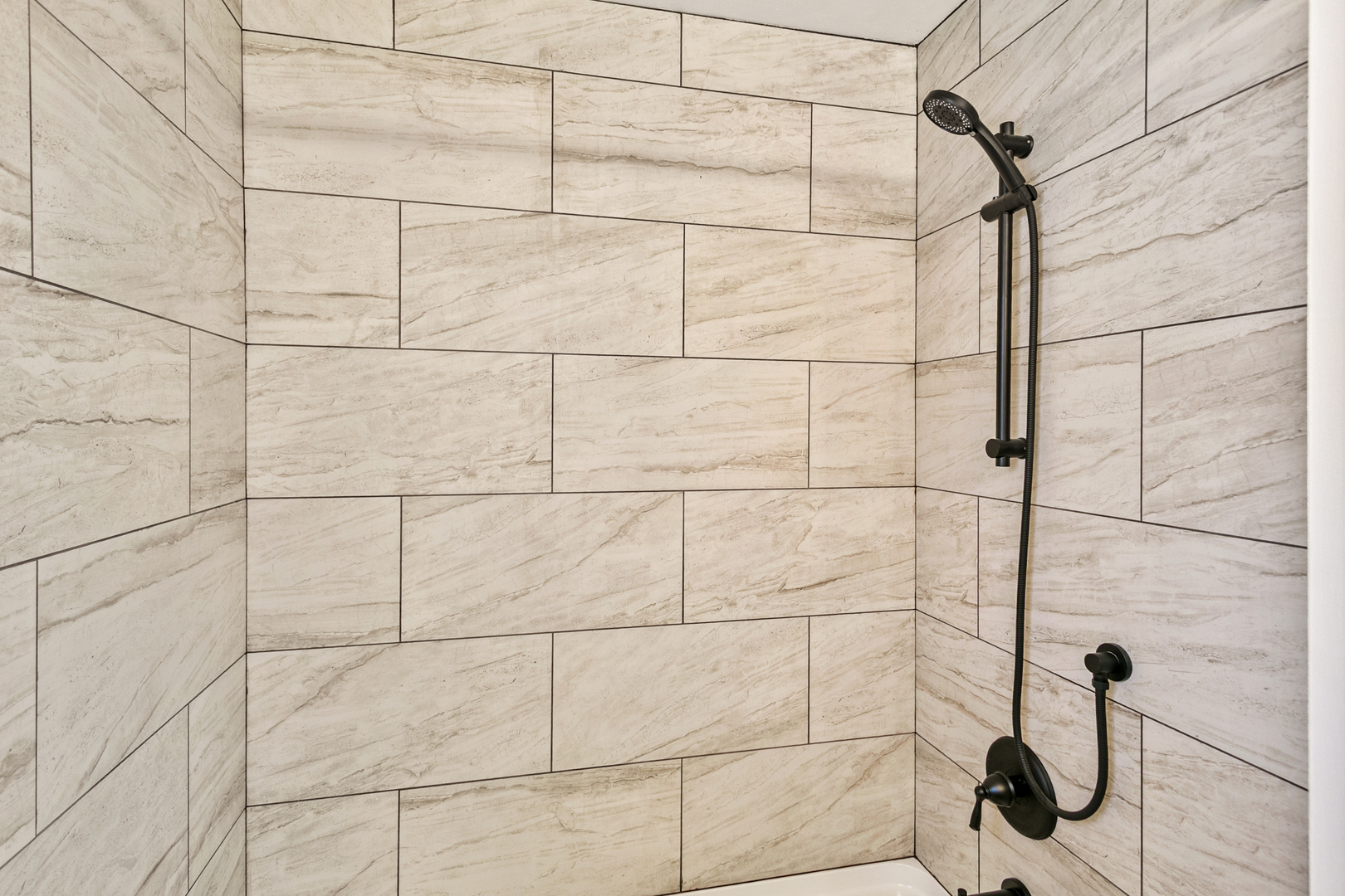 7021 West 64th Street Chicago, IL 60638 - Photo 14 of 23 a bathroom with a shower