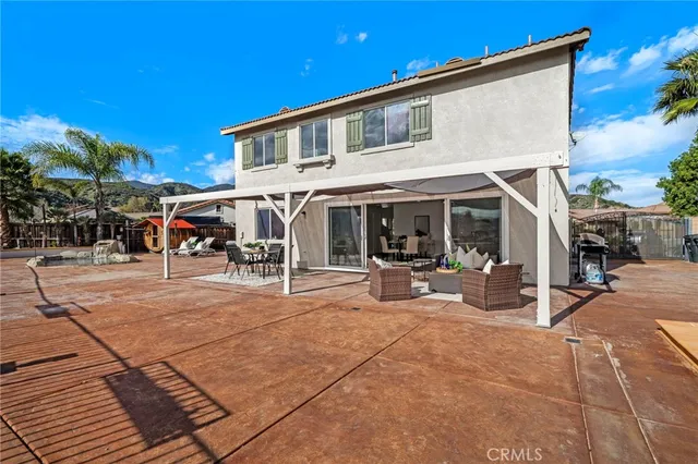 a outdoor view with a sitting space