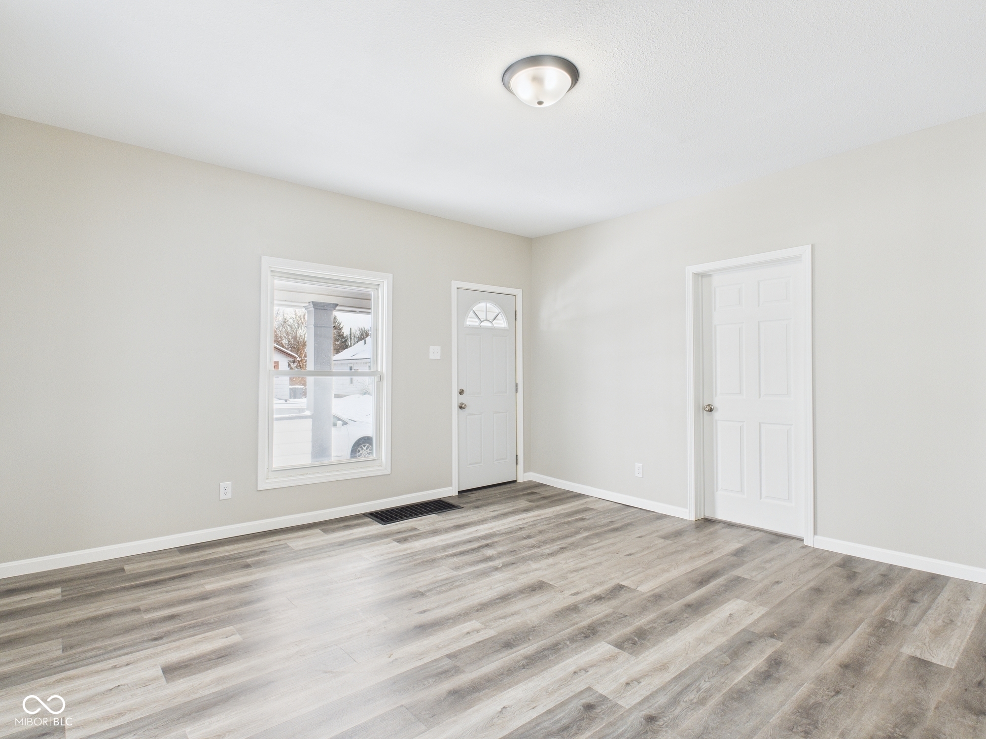 1318 East 28th Street Anderson, IN 46016 - Photo 5 of 26