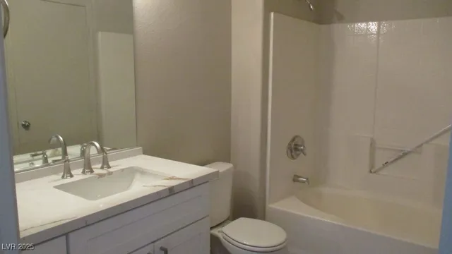 $1,450 | 8250 North Grand Canyon Drive, Unit 2140, Las Vegas, NV 89166