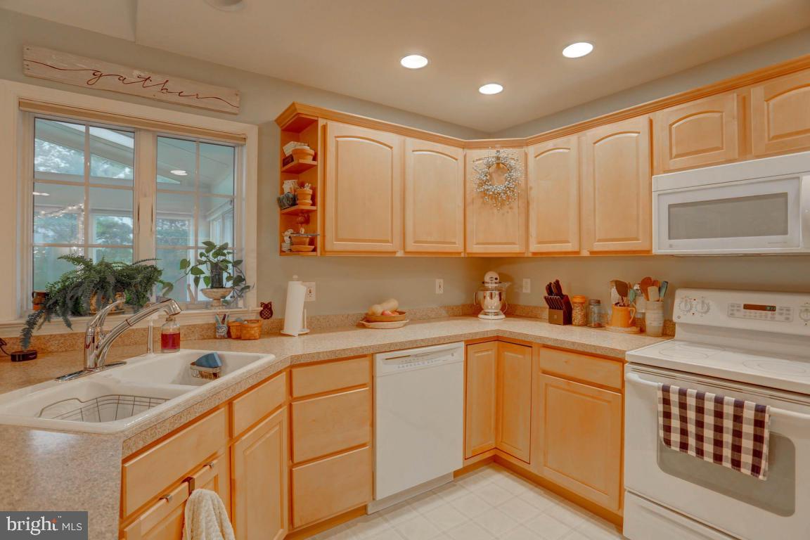 205 Snavely Mill Road Lititz, PA 17543 - Photo 11 of 35