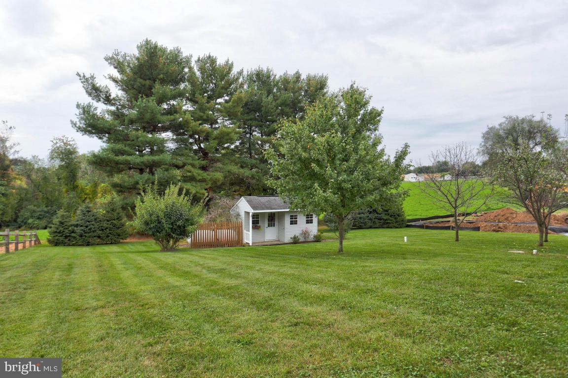 205 Snavely Mill Road Lititz, PA 17543 - Photo 3 of 35