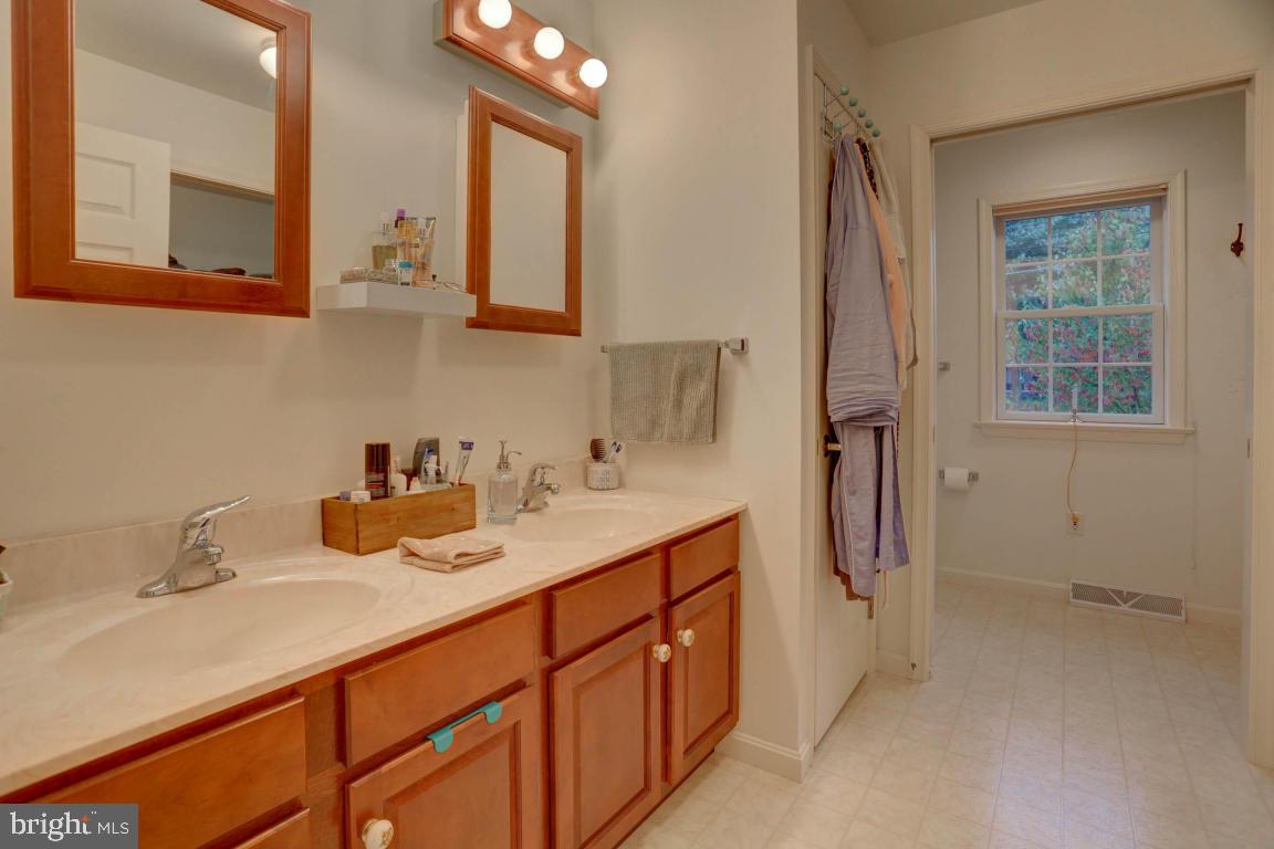 205 Snavely Mill Road Lititz, PA 17543 - Photo 26 of 35