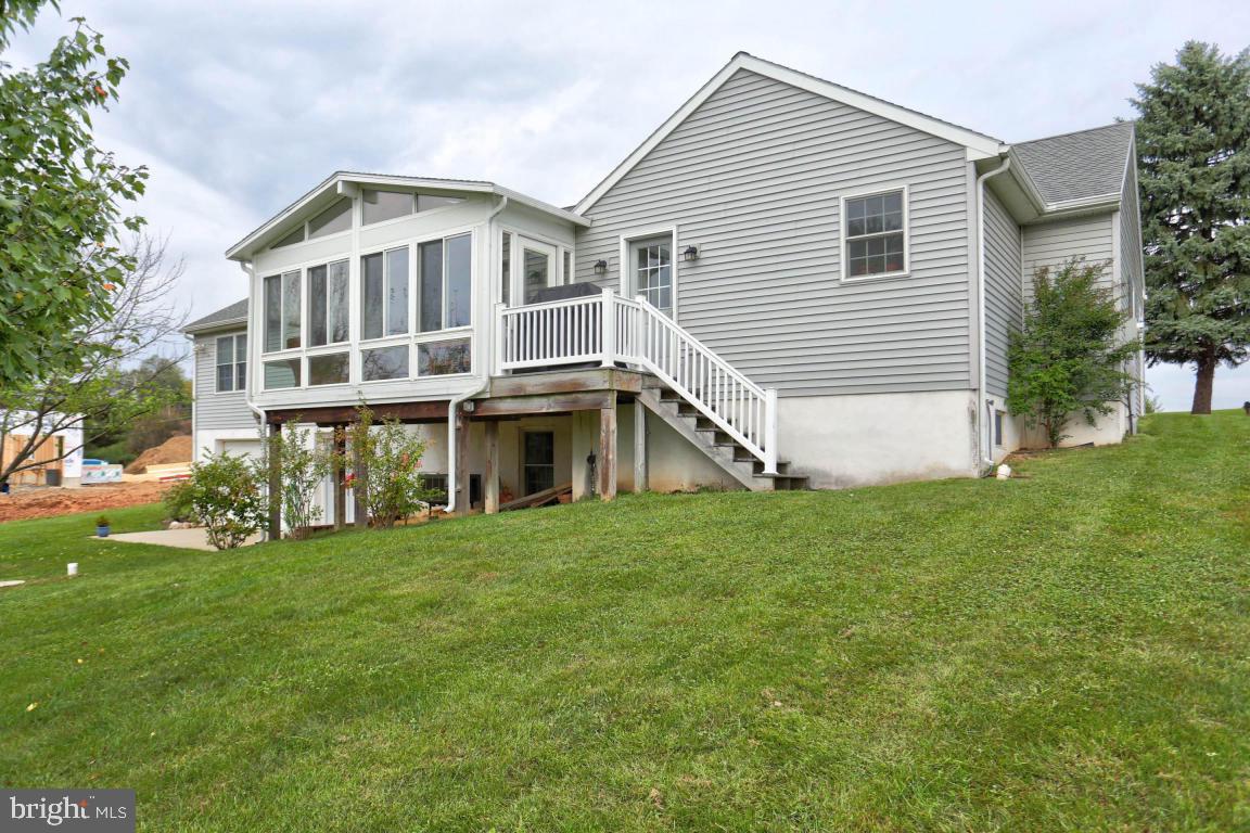 205 Snavely Mill Road Lititz, PA 17543 - Photo 4 of 35