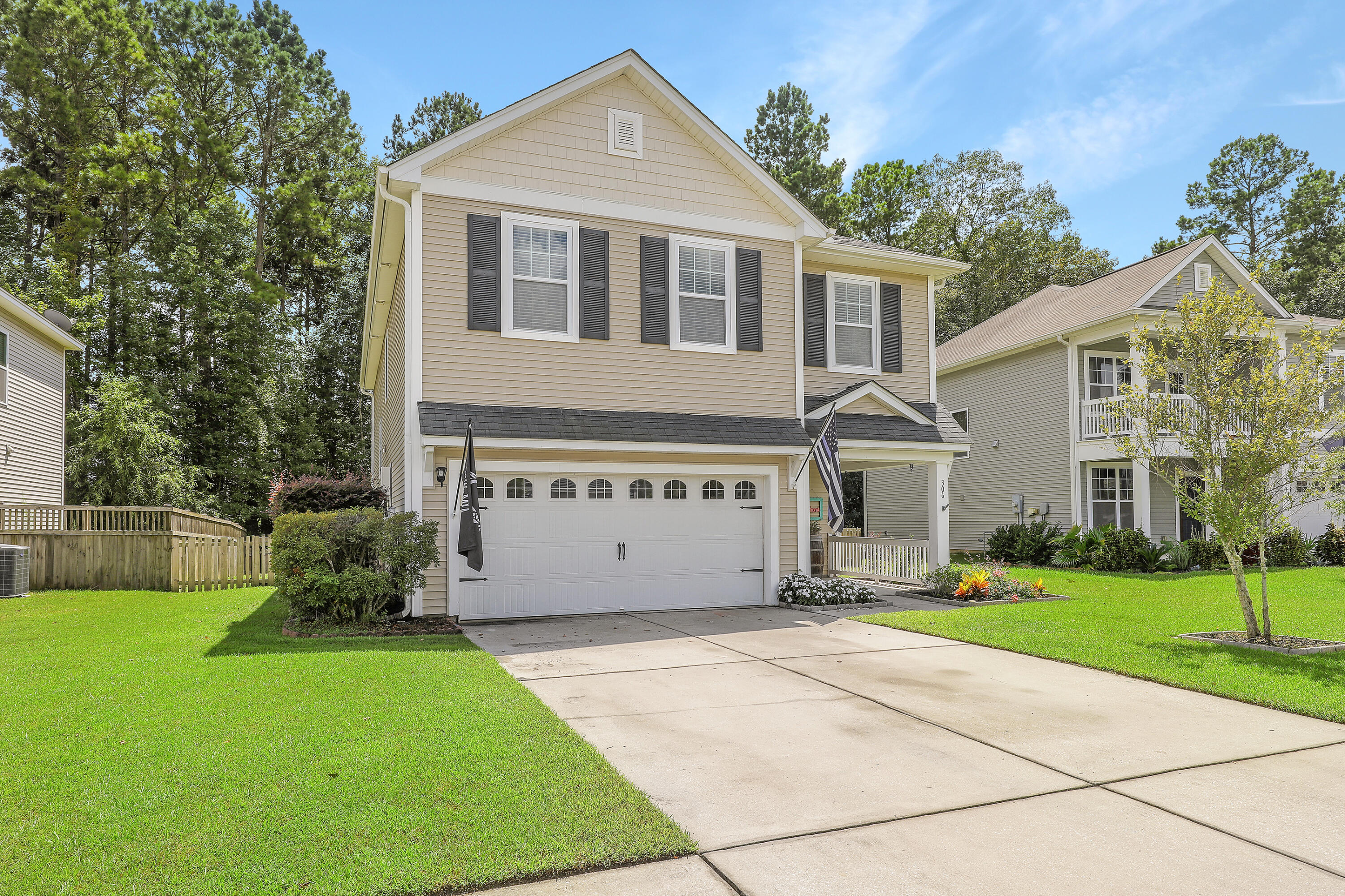 306 Killarney Trail Moncks Corner, SC 29461 - Photo 2 of 37 1R3A6829