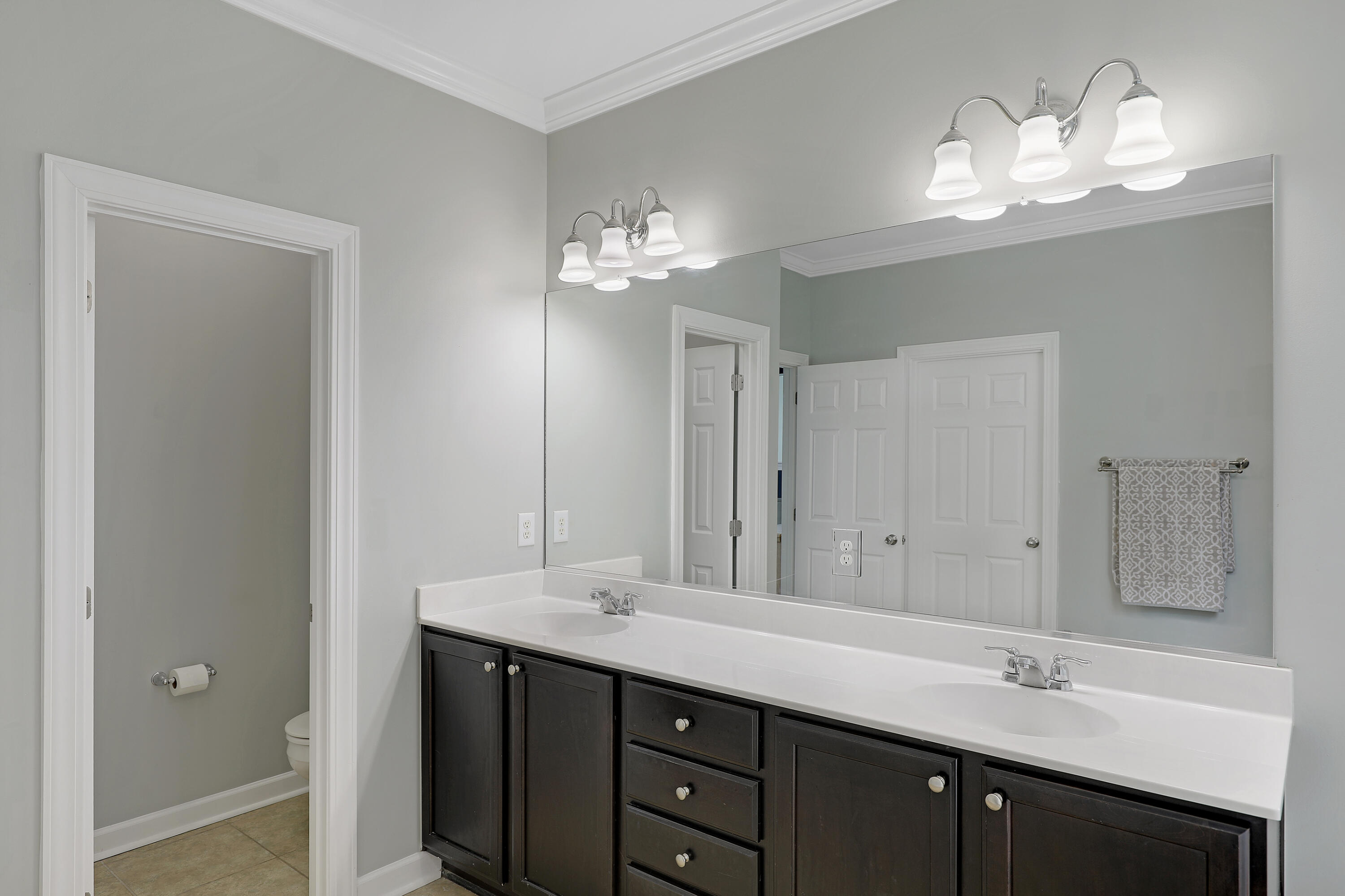 306 Killarney Trail Moncks Corner, SC 29461 - Photo 33 of 37 Ensuite