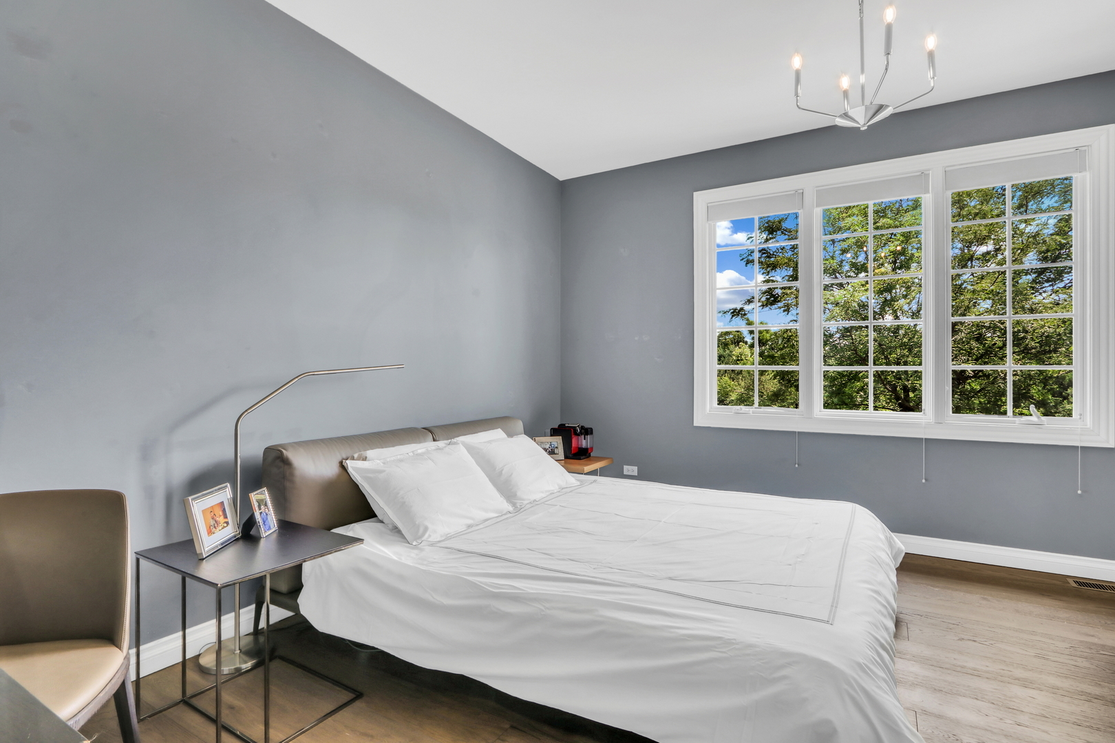 17451 Bridle Trail Road Gurnee, IL 60031 - Photo 31 of 50 a bedroom with a large bed and a large window