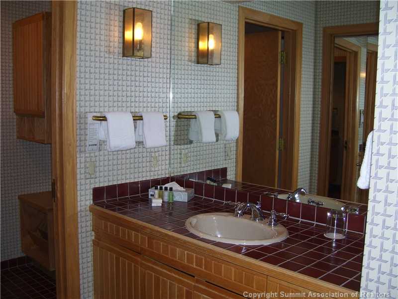 1203 West Keystone Road, Unit 2720 Keystone, CO 80435 - Photo 14 of 25 Bathroom.