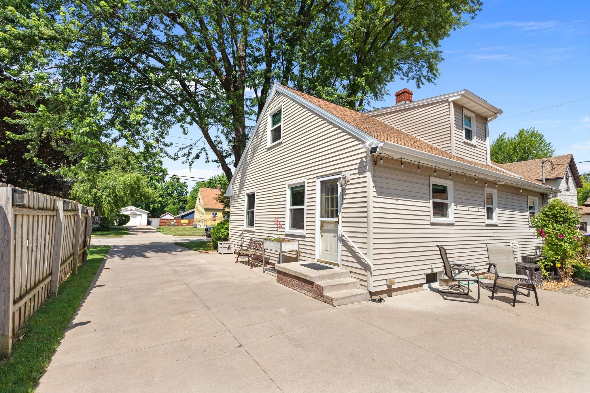418 South Weimar Street Appleton, WI 54915 - Photo 15 of 46