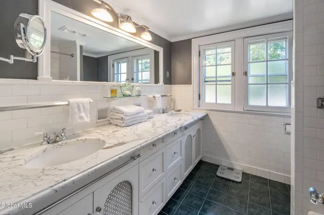 $545,000 | 400 South Melcher Street, Johnstown, NY 12095