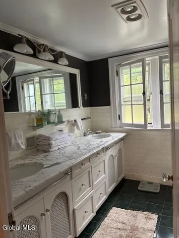 $545,000 | 400 South Melcher Street, Johnstown, NY 12095