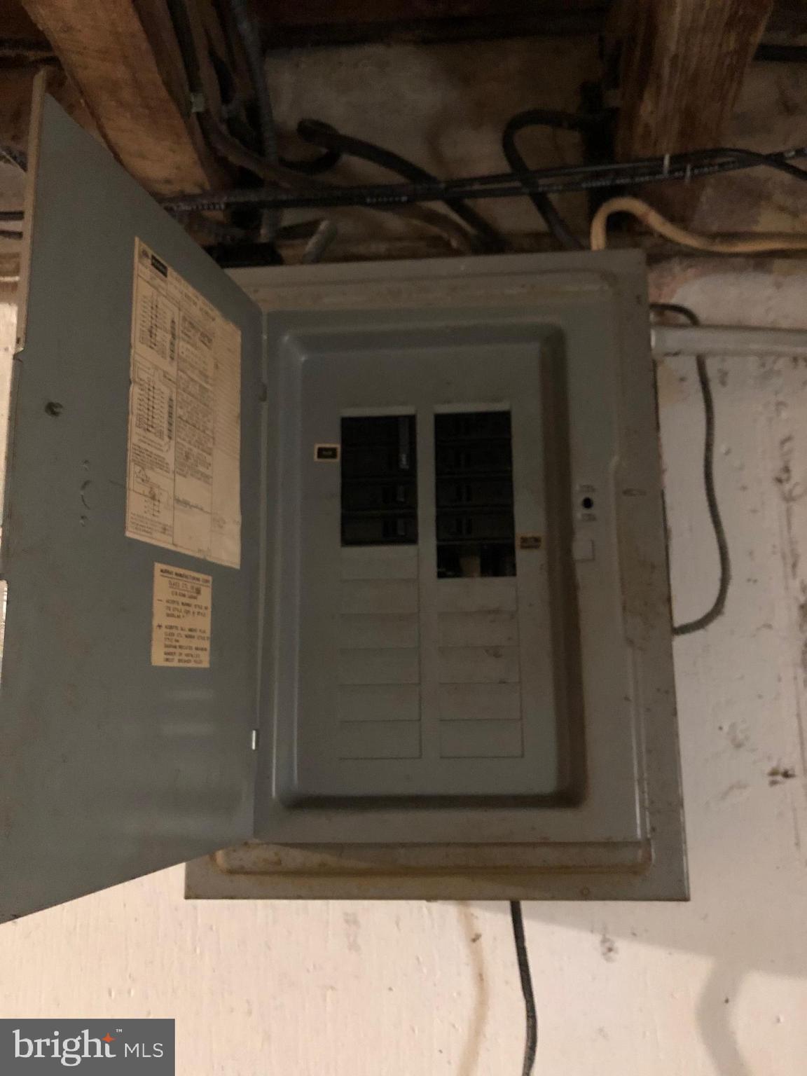 321 Hampden Road Upper Darby, PA 19082 - Photo 10 of 13