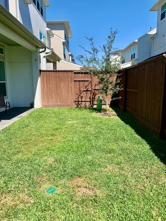 $5,900 | 3607 Kensington Gdns Lane, Houston, TX 77055