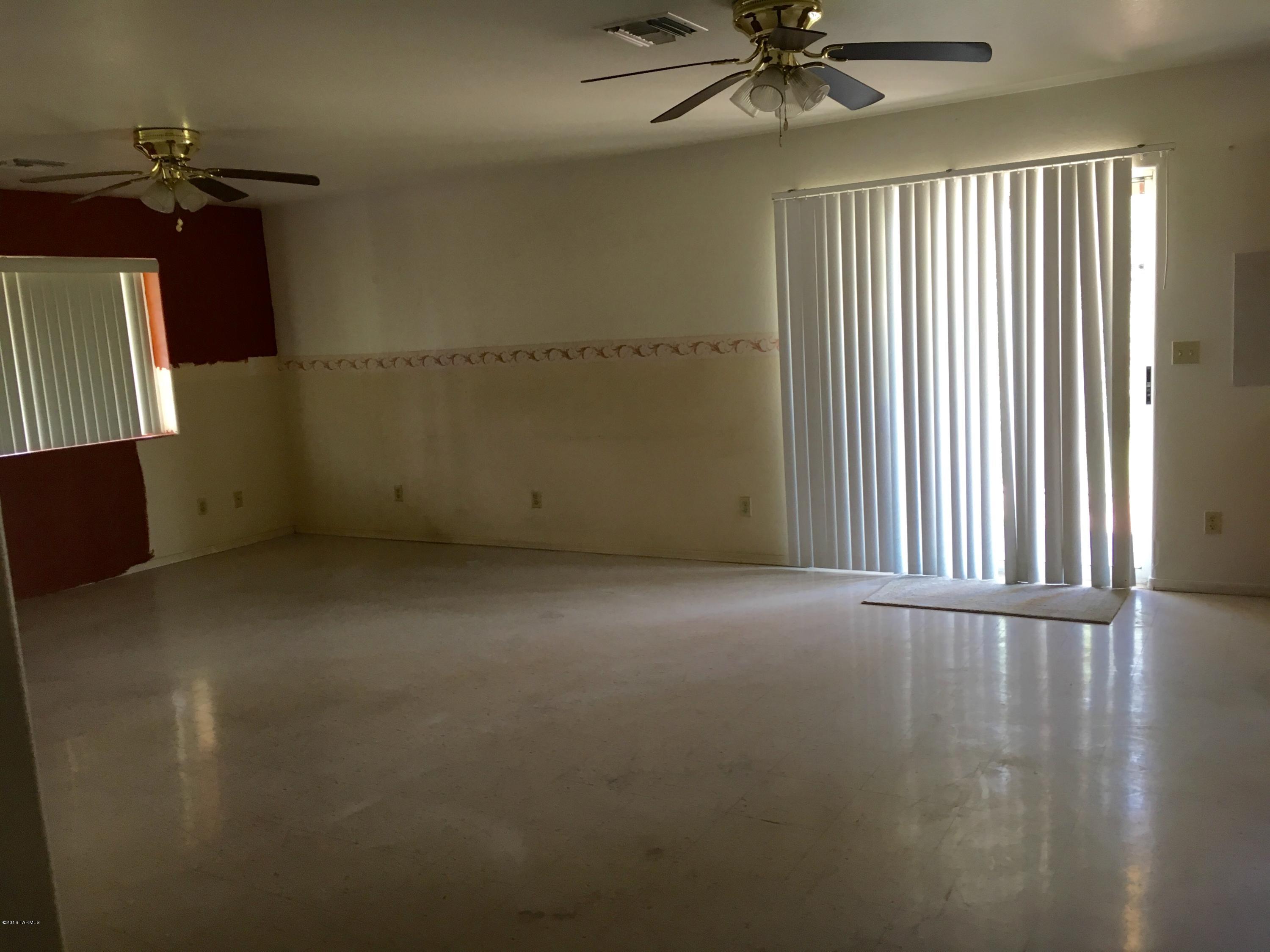 1247 Tereso Court Rio Rico, AZ 85648 - Photo 7 of 15